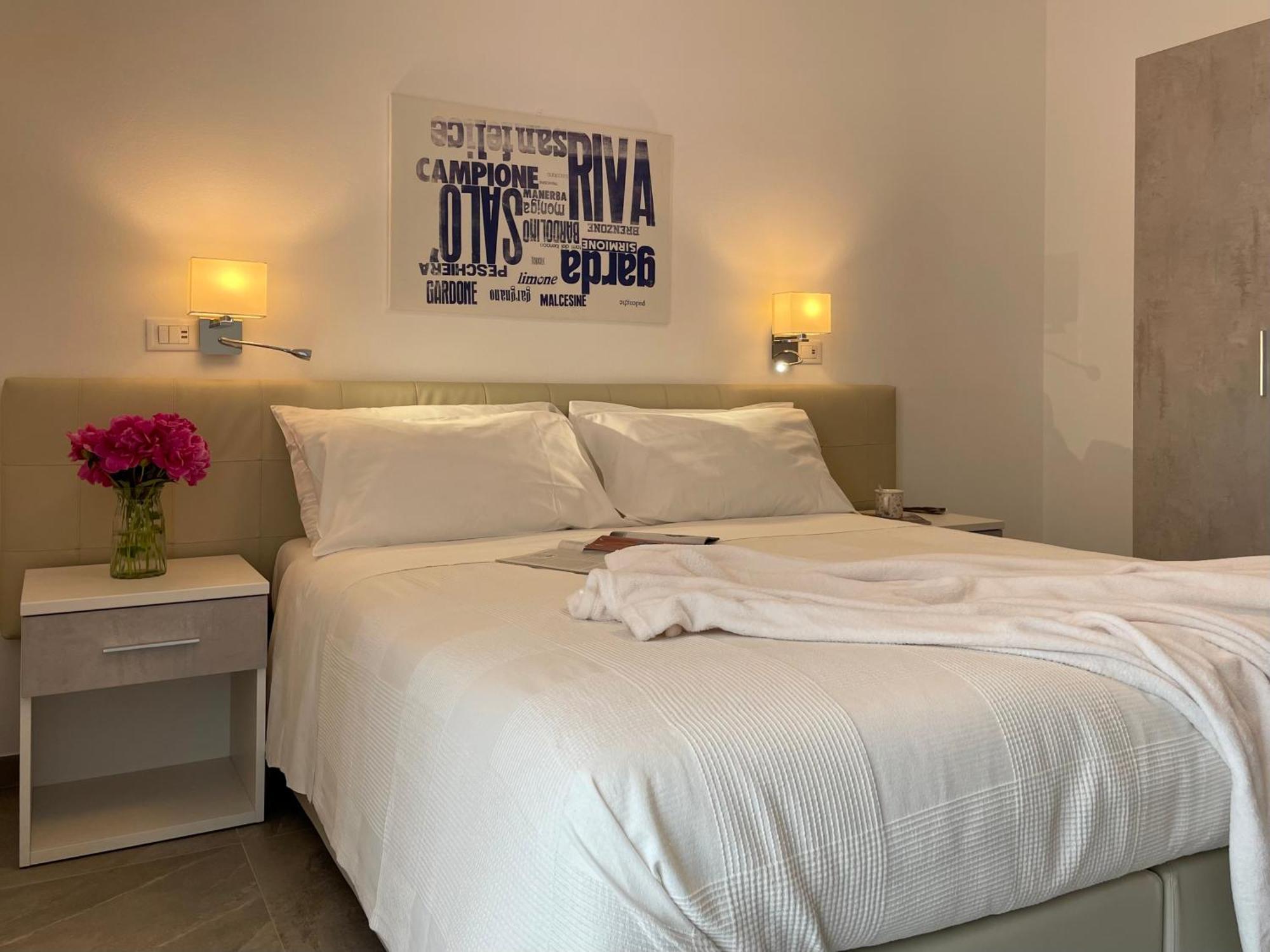 Du Lac Aparments Desenzano del Garda Zewnętrze zdjęcie